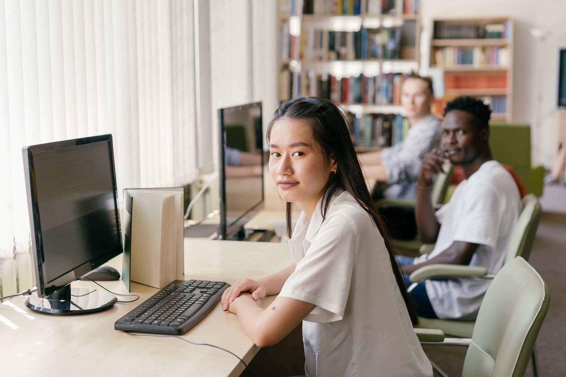 IBM, OpenAI y Atlassian impulsan la IA responsable en la educación superior