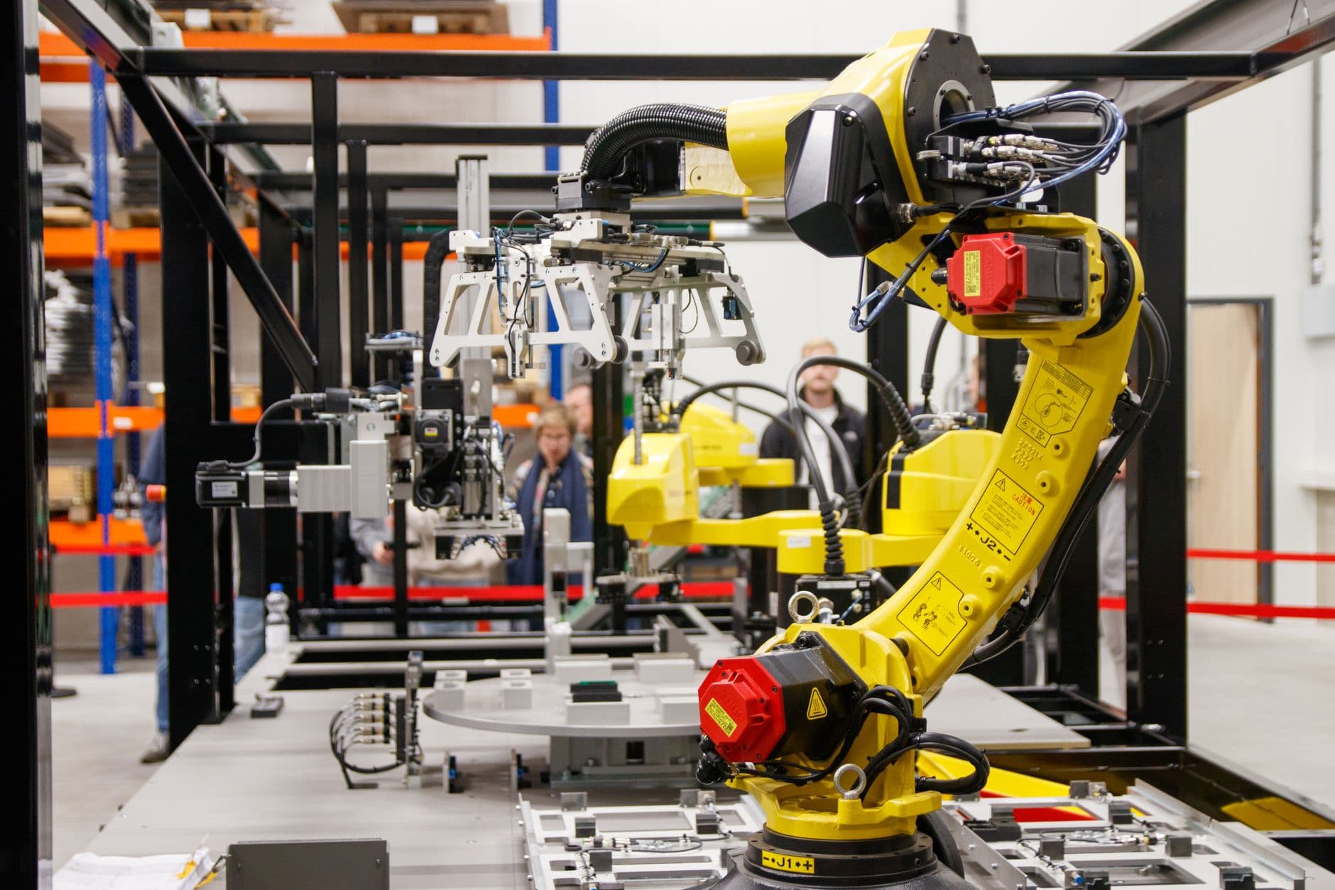 ETH Zurich y robots humanoides conquistan barras de monos en nueva edición de Video Friday